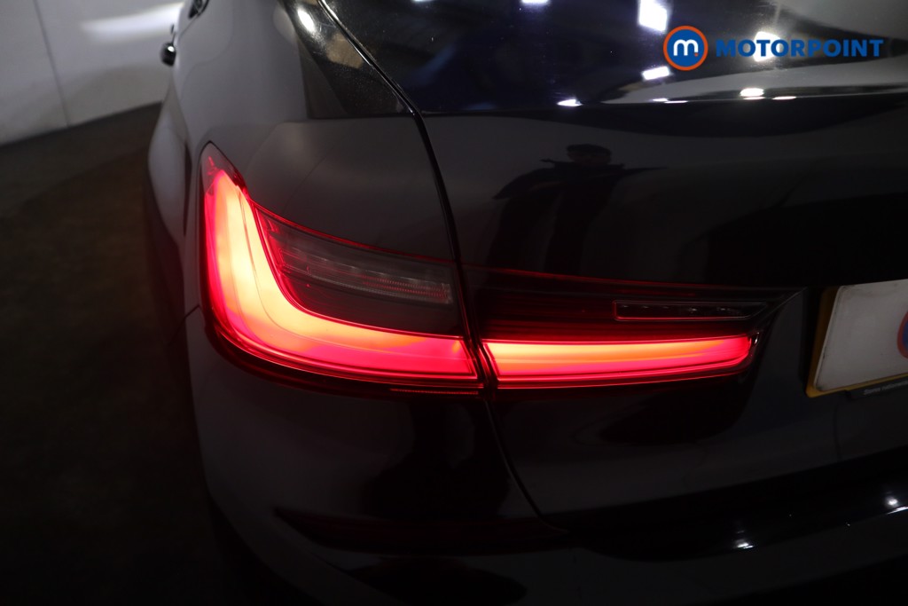 BMW 3 Series M Sport Automatic Petrol Plug-In Hybrid Saloon - Stock Number (1615396) - 31st supplementary image