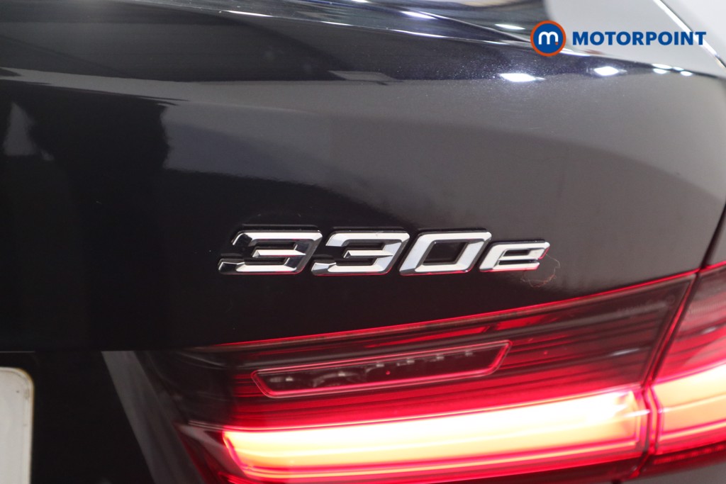 BMW 3 Series M Sport Automatic Petrol Plug-In Hybrid Saloon - Stock Number (1615396) - 33rd supplementary image