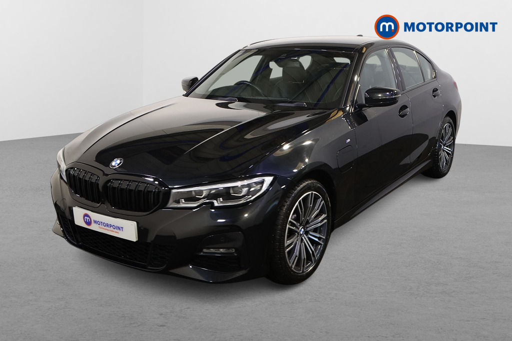BMW 3 Series M Sport Automatic Petrol Plug-In Hybrid Saloon - Stock Number (1615396) - Passenger side front corner
