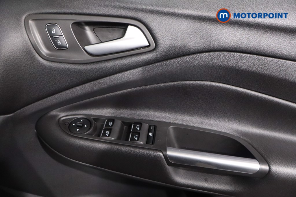 Ford Kuga St-Line Manual Petrol SUV - Stock Number (1615653) - 22nd supplementary image
