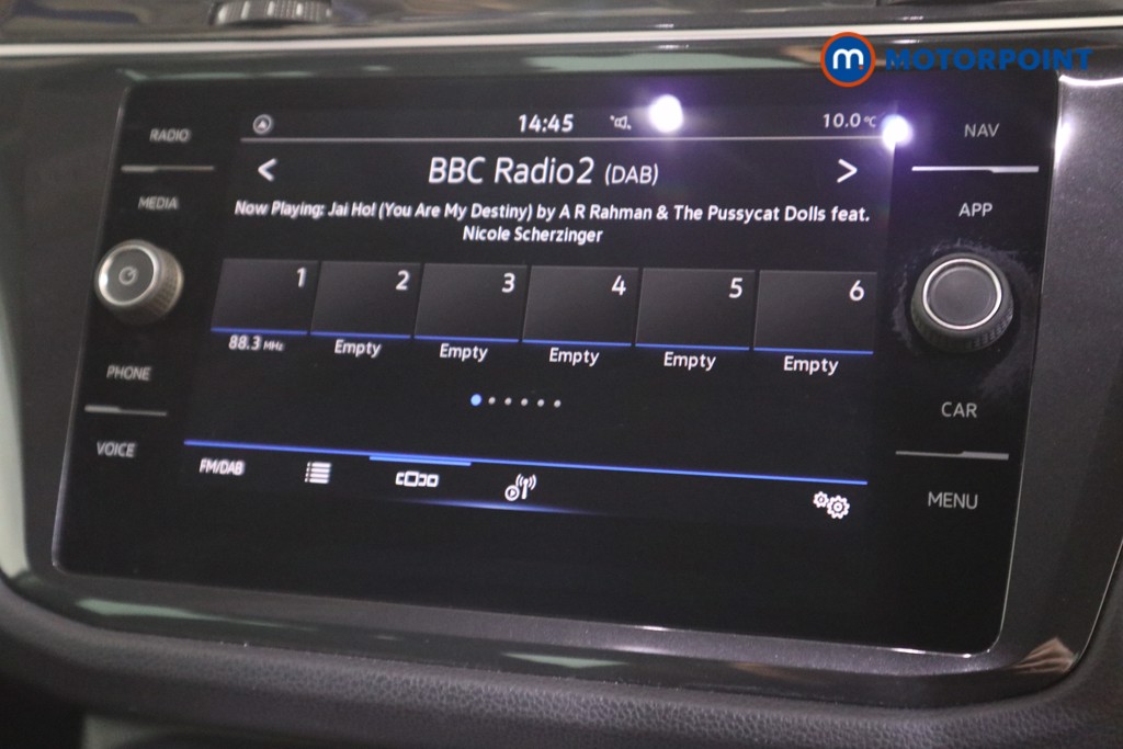 Volkswagen Tiguan Life Automatic Petrol SUV - Stock Number (1615677) - 2nd supplementary image