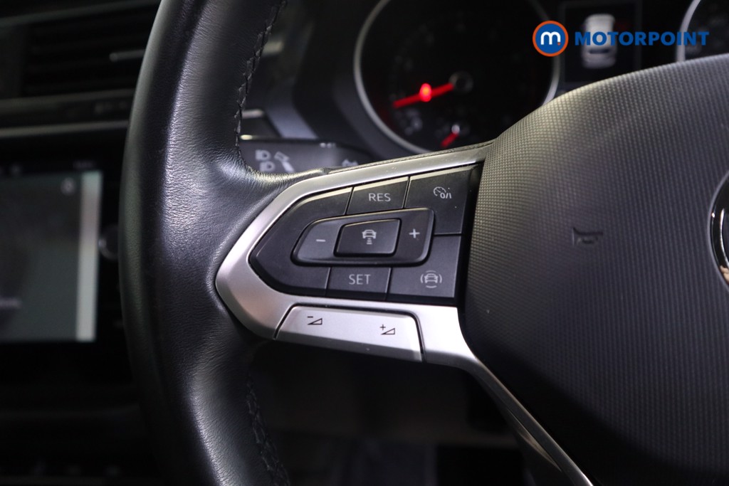 Volkswagen Tiguan Life Automatic Petrol SUV - Stock Number (1615677) - 6th supplementary image