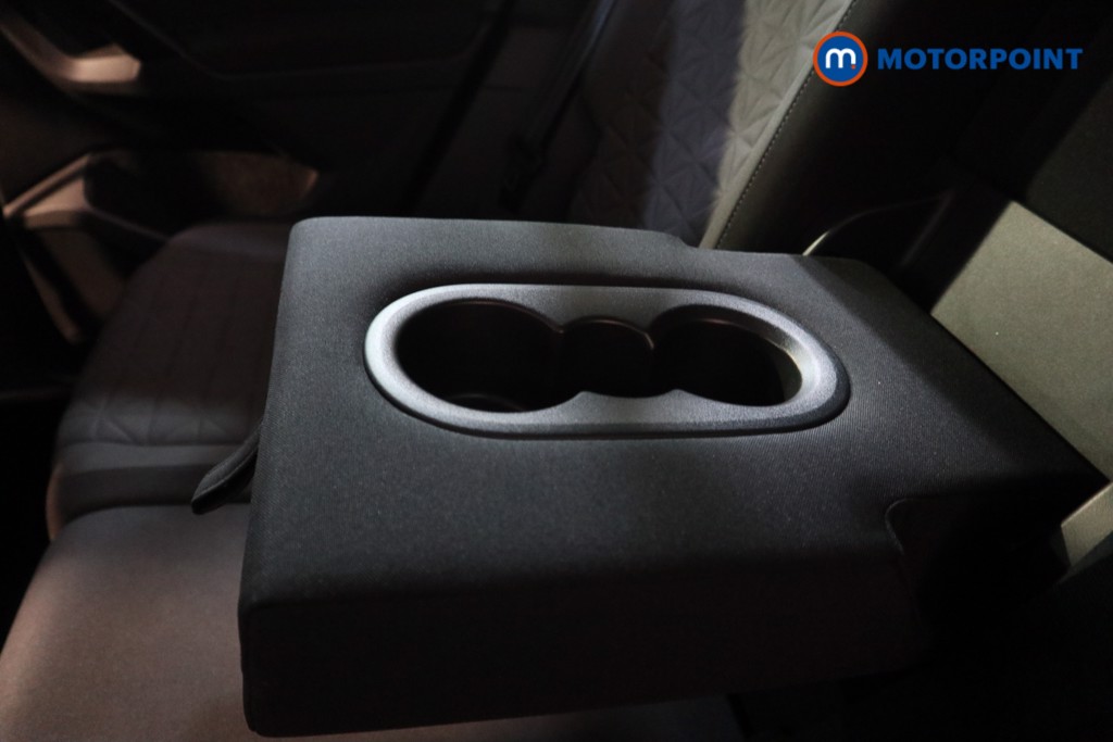 Volkswagen Tiguan Life Automatic Petrol SUV - Stock Number (1615677) - 17th supplementary image