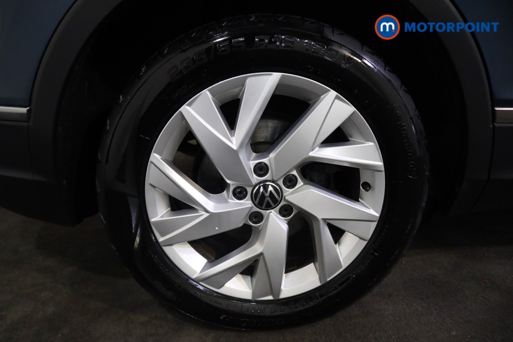 Volkswagen Tiguan Life Automatic Petrol SUV - Stock Number (1615677) - 21st supplementary image