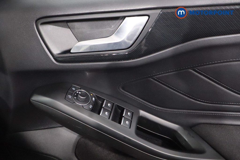 Ford Focus St-Line Edition Manual Petrol Hatchback - Stock Number (1615908) - 23rd supplementary image