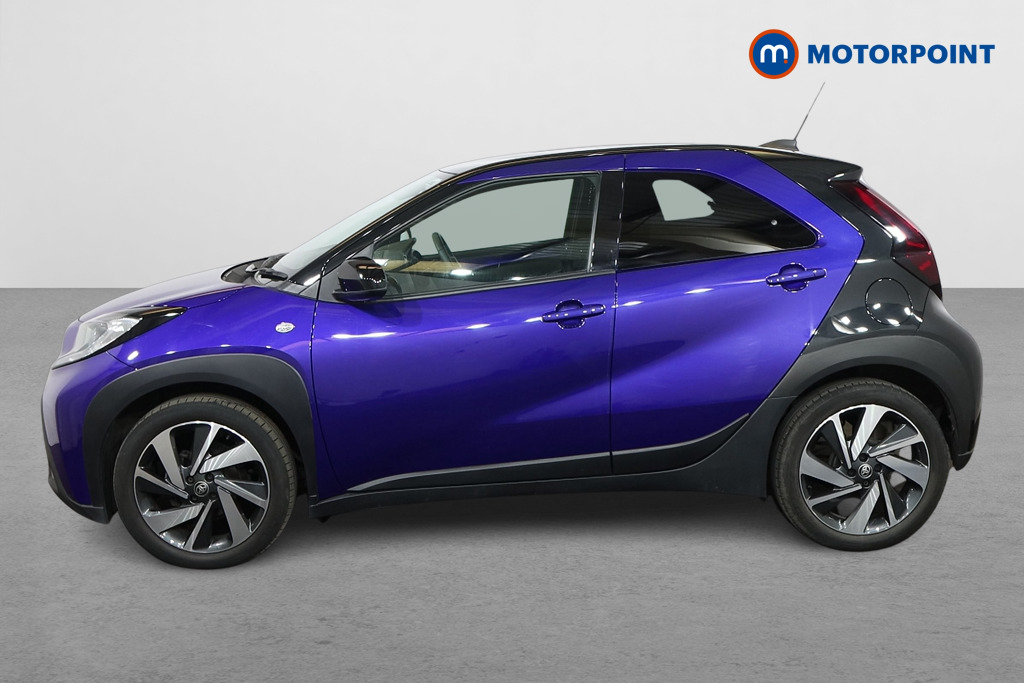 Toyota Aygo X Edge Manual Petrol Hatchback - Stock Number (1615916) - Passenger side