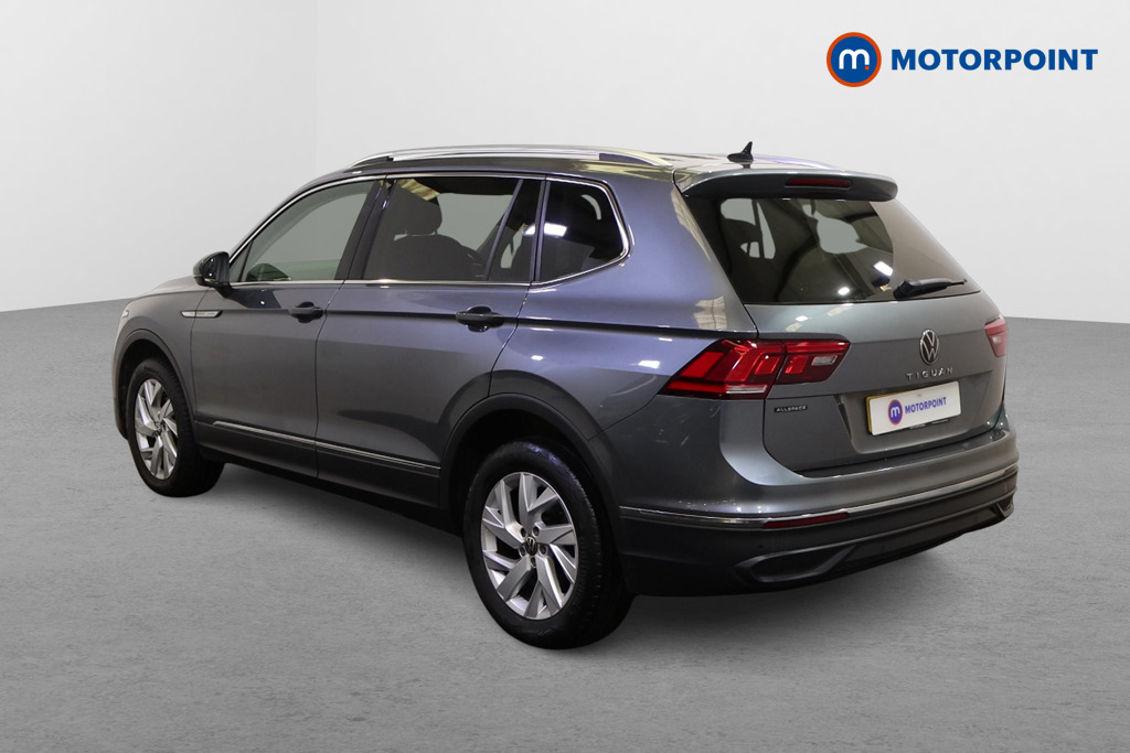 Volkswagen Tiguan Allspace Life Automatic Petrol SUV - Stock Number (1616065) - Passenger side rear corner