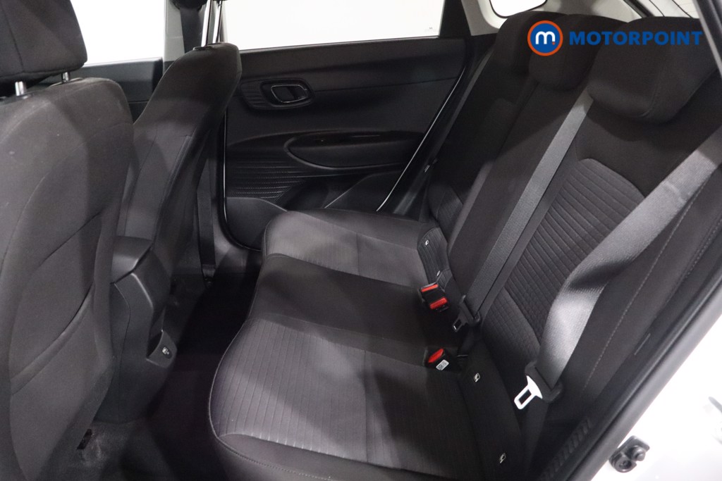 Hyundai I20 Premium Automatic Petrol Hatchback - Stock Number (1616353) - 5th supplementary image