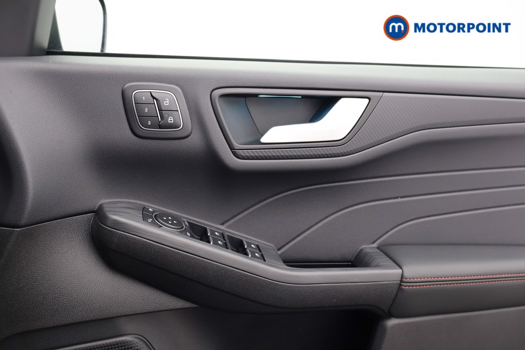 Ford Kuga St-Line Automatic Petrol-Electric Hybrid SUV - Stock Number (1617704) - 9th supplementary image