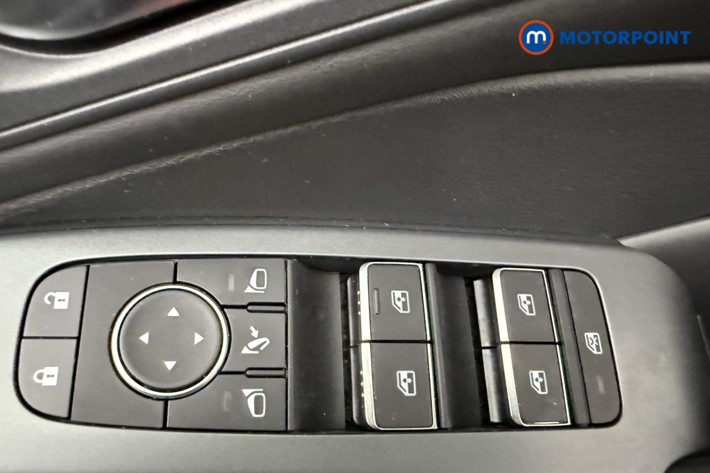 Nissan Qashqai N-Connecta Automatic Petrol SUV - Stock Number (1569901) - 19th supplementary image