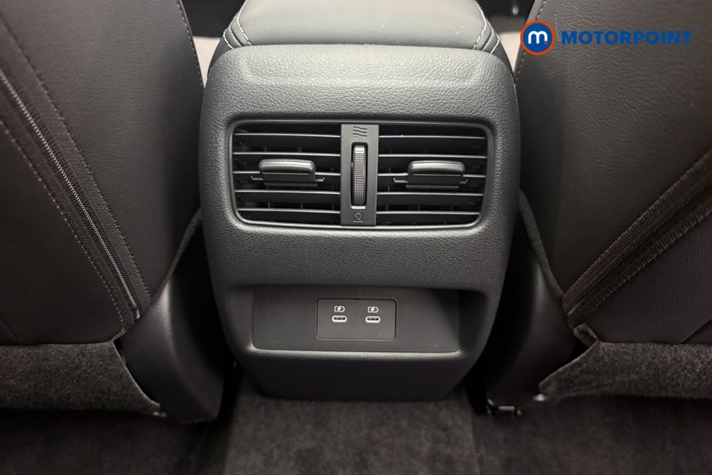 Nissan Qashqai N-Connecta Automatic Petrol SUV - Stock Number (1569901) - 21st supplementary image