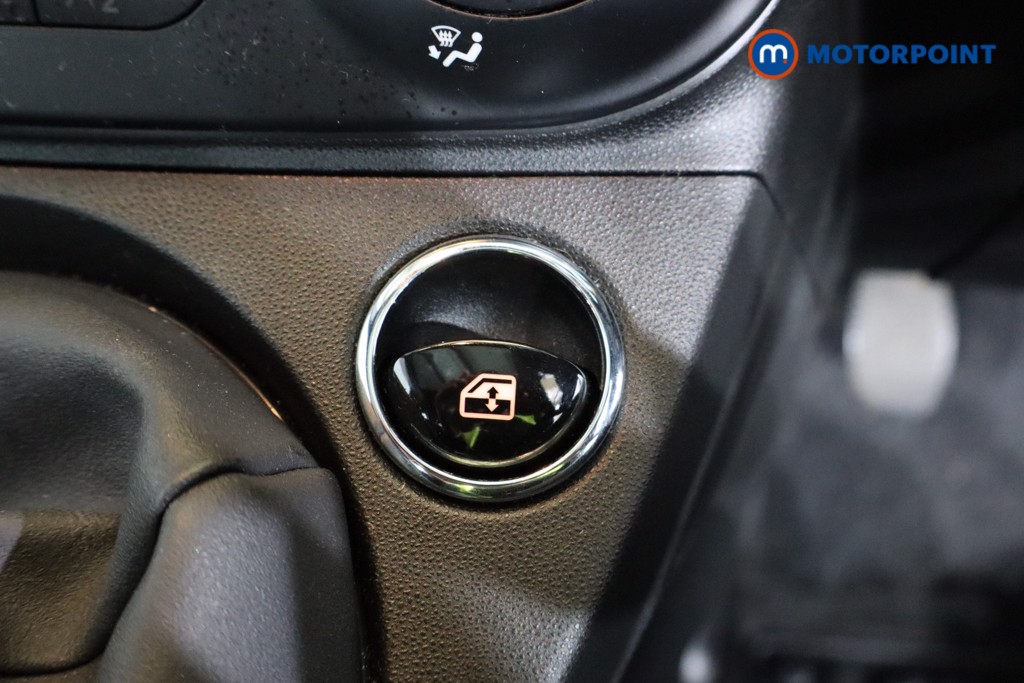 Fiat 500 Lounge Manual Petrol Hatchback - Stock Number (1580451) - 13th supplementary image