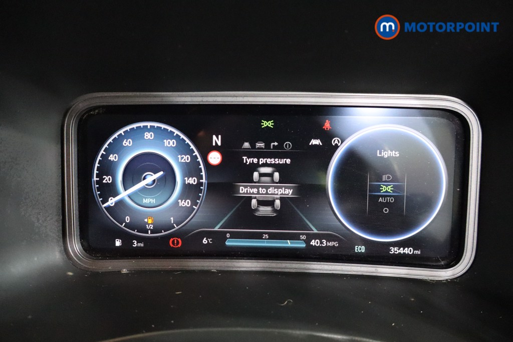 Hyundai Kona Premium Manual Petrol SUV - Stock Number (1593591) - 2nd supplementary image