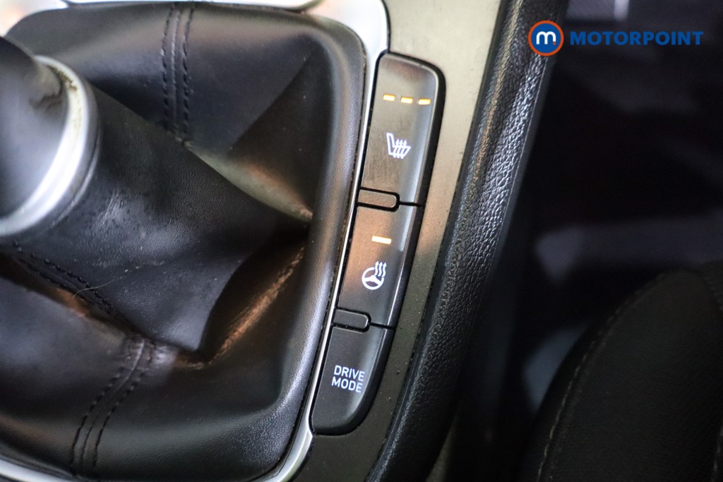Hyundai Kona Premium Manual Petrol SUV - Stock Number (1593591) - 12th supplementary image