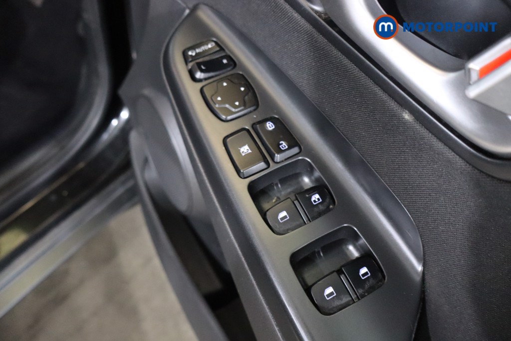 Hyundai Kona Premium Manual Petrol SUV - Stock Number (1593591) - 18th supplementary image