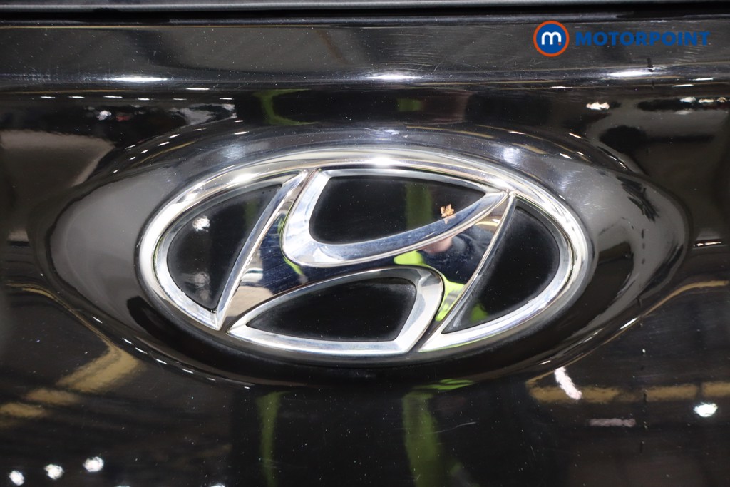 Hyundai Kona Premium Manual Petrol SUV - Stock Number (1593591) - 32nd supplementary image