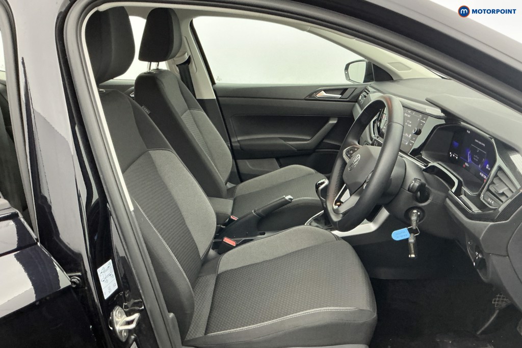 Volkswagen Polo Life Manual Petrol Hatchback - Stock Number (1597226) - 5th supplementary image