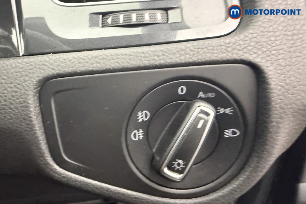 Volkswagen Golf Match Edition Automatic Petrol Hatchback - Stock Number (1601341) - 13th supplementary image