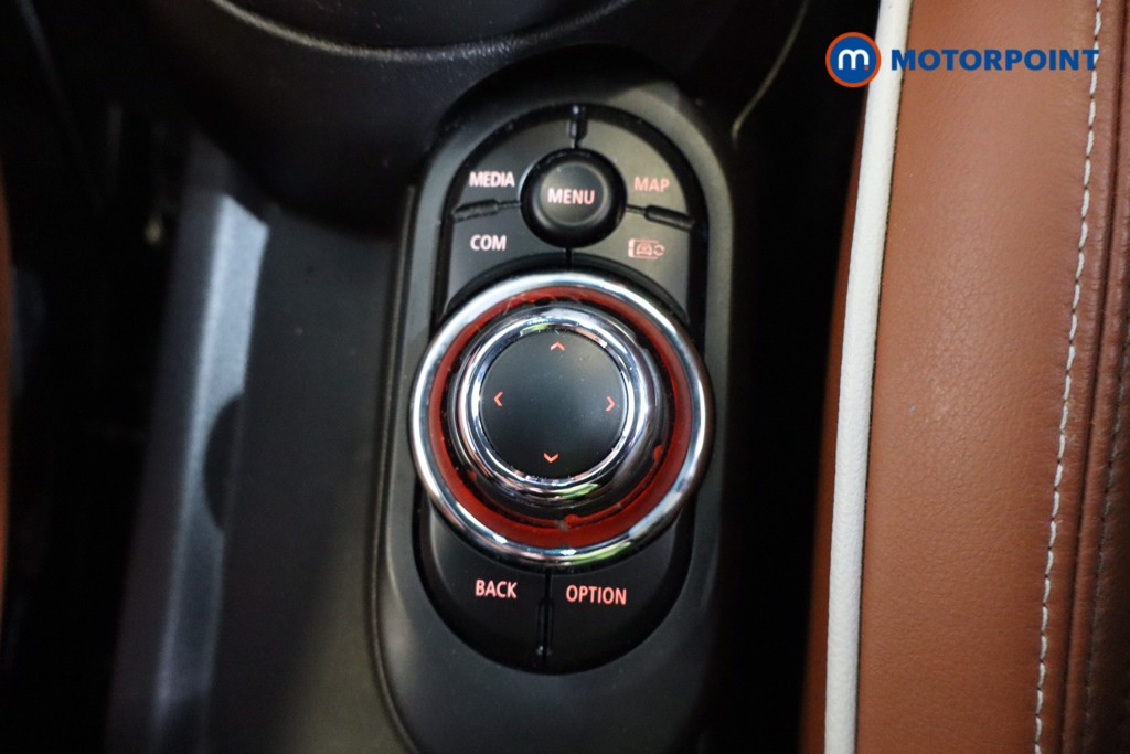 Mini Hatchback Cooper Exclusive Manual Petrol Hatchback - Stock Number (1605577) - 12th supplementary image