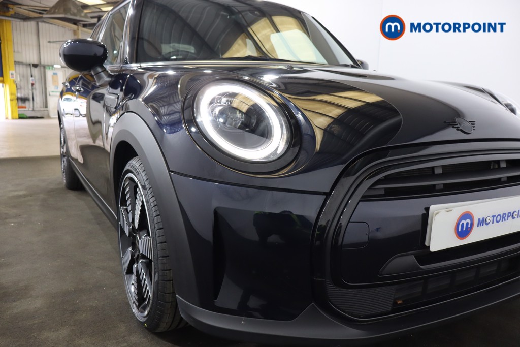 Mini Hatchback Cooper Exclusive Manual Petrol Hatchback - Stock Number (1605577) - 28th supplementary image