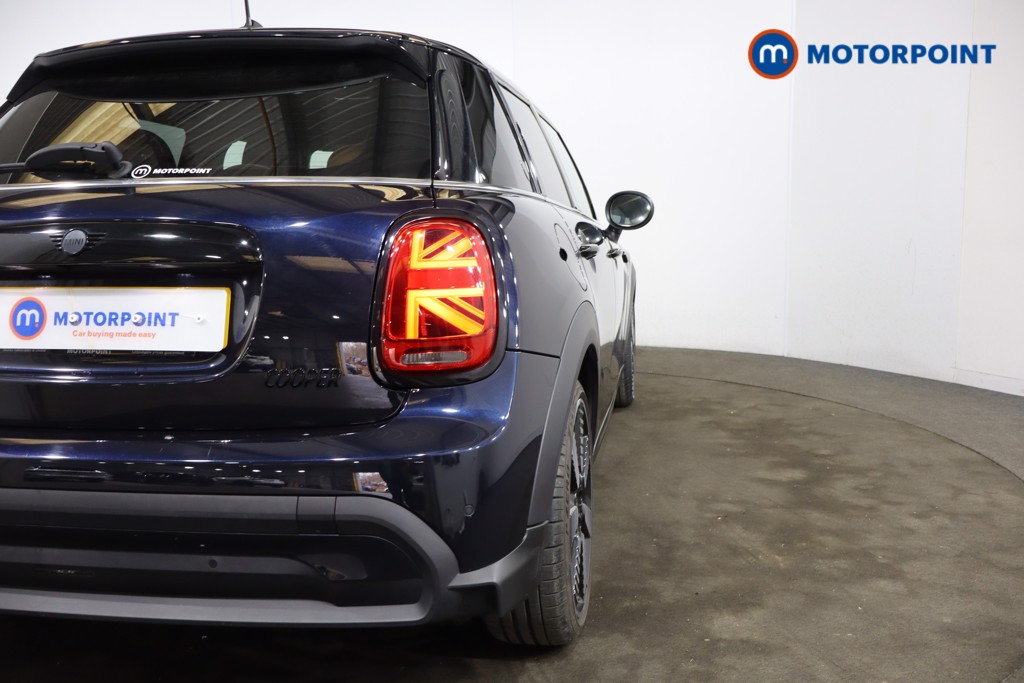 Mini Hatchback Cooper Exclusive Manual Petrol Hatchback - Stock Number (1605577) - 29th supplementary image