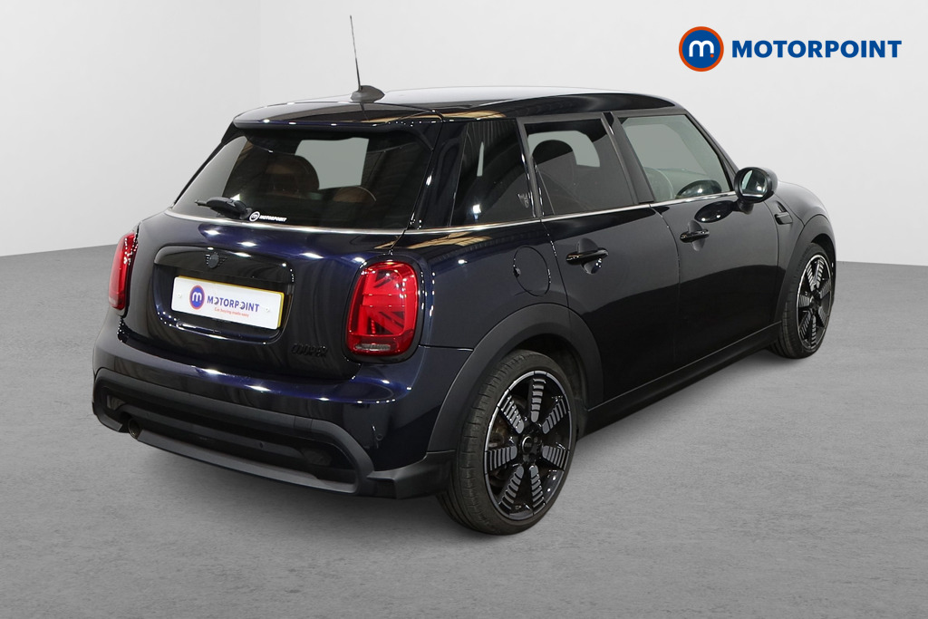 Mini Hatchback Cooper Exclusive Manual Petrol Hatchback - Stock Number (1605577) - Drivers side rear corner