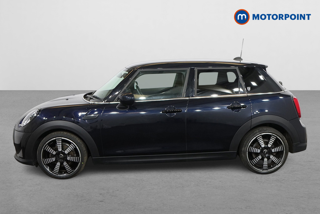 Mini Hatchback Cooper Exclusive Manual Petrol Hatchback - Stock Number (1605577) - Passenger side