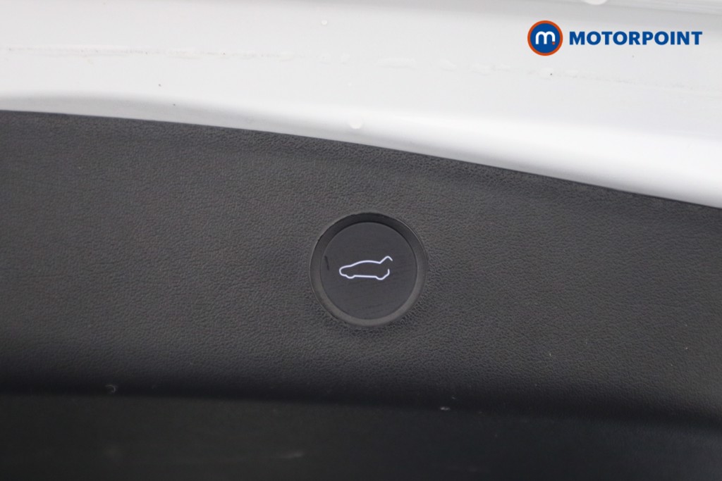 Tesla Model 3 Long Range Automatic Electric Saloon - Stock Number (1607631) - 23rd supplementary image