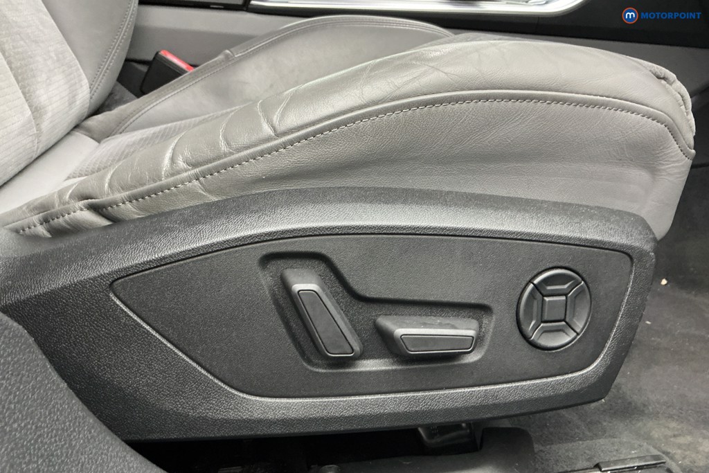 Audi A6 Black Edition Automatic Diesel Estate - Stock Number (1607717) - 25th supplementary image