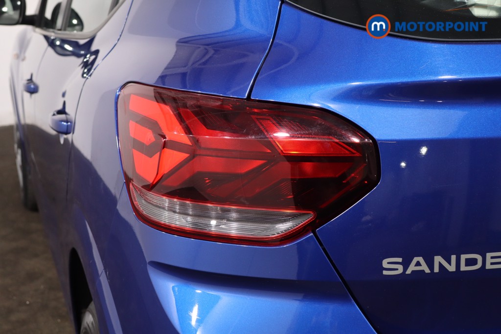 Dacia Sandero Expression Manual Petrol Hatchback - Stock Number (1608656) - 34th supplementary image