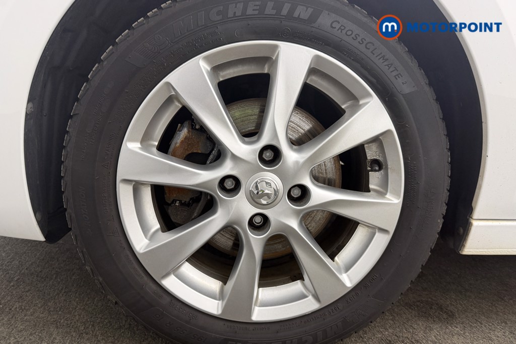 Vauxhall Corsa Elite Nav Manual Diesel Hatchback - Stock Number (1608717) - 12th supplementary image