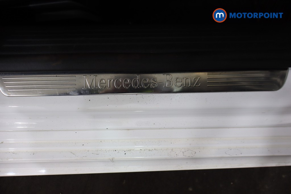 Mercedes-Benz A Class Amg Line Manual Petrol Hatchback - Stock Number (1610164) - 18th supplementary image