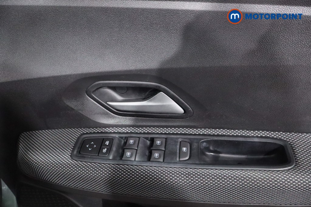 Dacia Sandero Stepway Expression Manual Petrol Hatchback - Stock Number (1610224) - 21st supplementary image