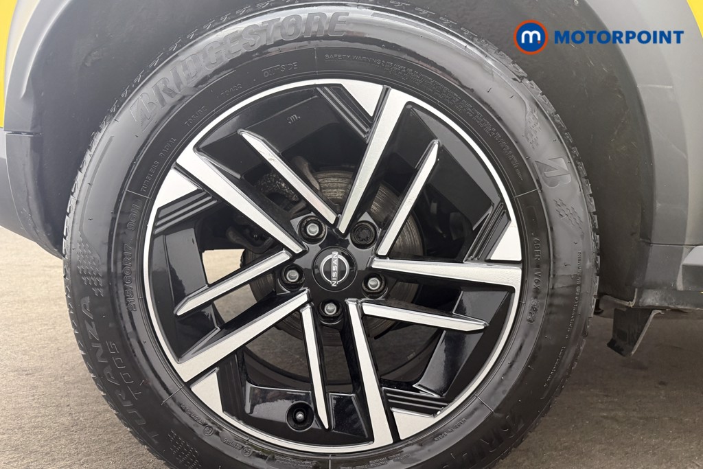 Nissan Juke N-Connecta Manual Petrol SUV - Stock Number (1610391) - 10th supplementary image