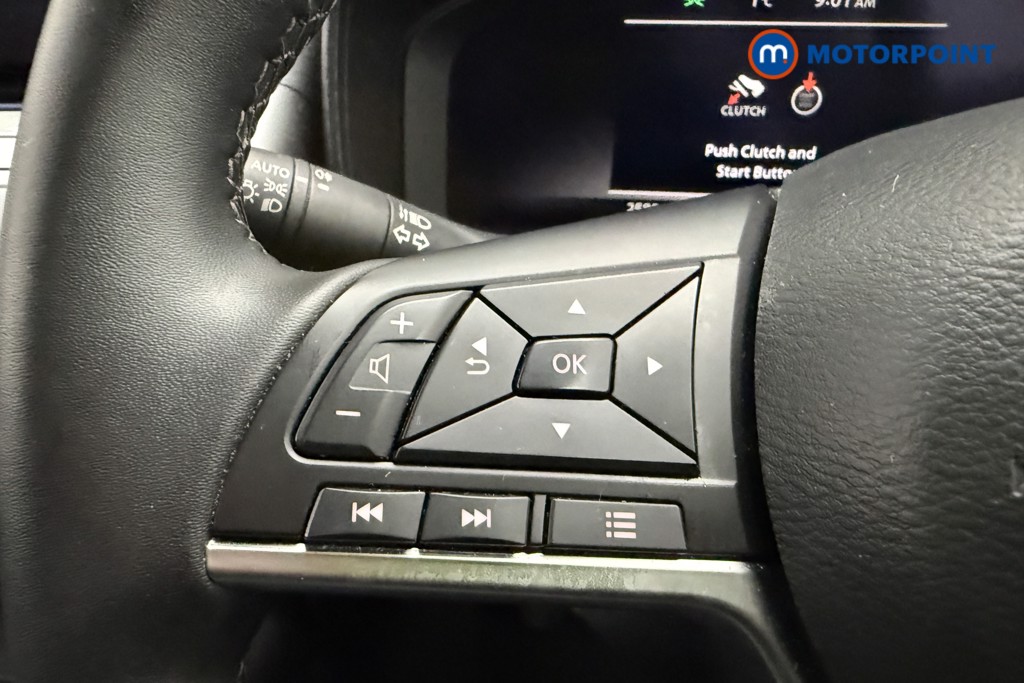 Nissan Juke N-Connecta Manual Petrol SUV - Stock Number (1610391) - 14th supplementary image