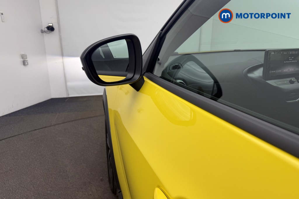 Nissan Juke N-Connecta Manual Petrol SUV - Stock Number (1610391) - 29th supplementary image