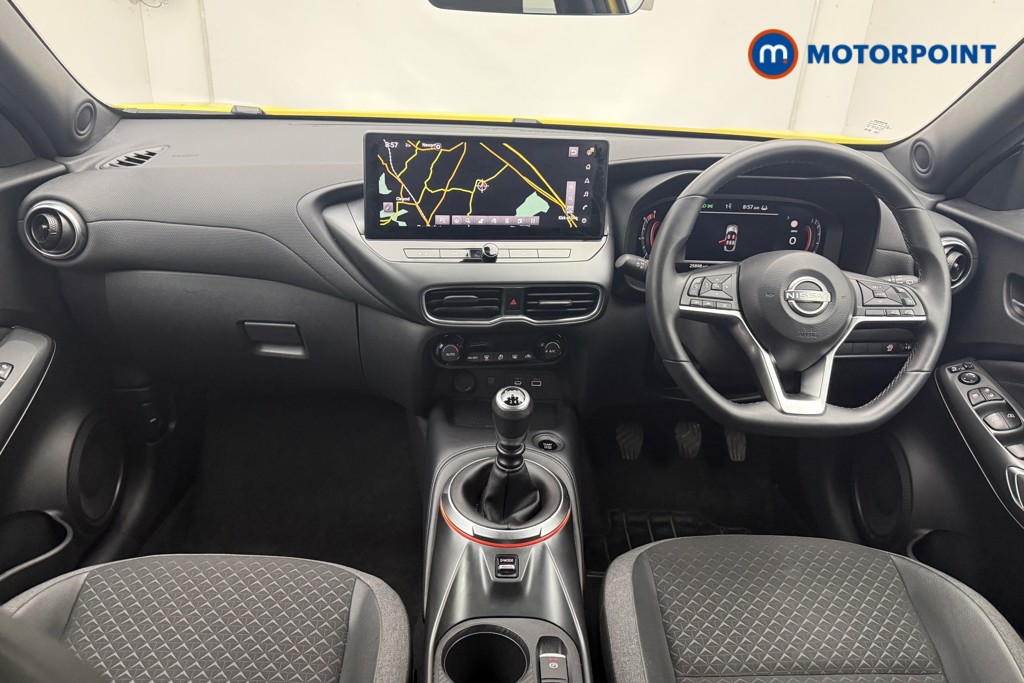 Nissan Juke N-Connecta Manual Petrol SUV - Stock Number (1610391) - 1st supplementary image