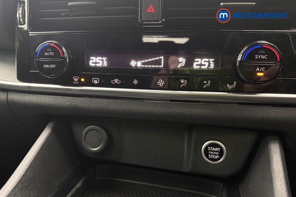 Nissan Qashqai Acenta Premium Automatic Petrol SUV - Stock Number (1610448) - 15th supplementary image