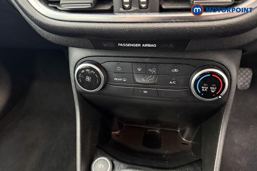 Ford Fiesta Zetec Manual Petrol Hatchback - Stock Number (1610535) - 15th supplementary image