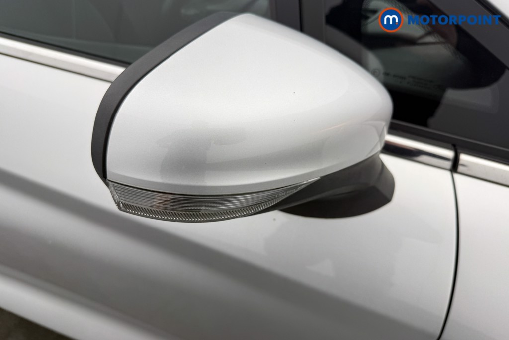 Ford Fiesta Zetec Manual Petrol Hatchback - Stock Number (1610535) - 18th supplementary image