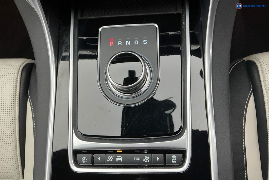 Jaguar XF R-Sport Automatic Diesel Estate - Stock Number (1610971) - 16th supplementary image