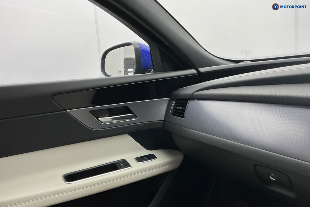 Jaguar XF R-Sport Automatic Diesel Estate - Stock Number (1610971) - 18th supplementary image