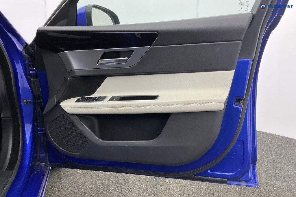 Jaguar XF R-Sport Automatic Diesel Estate - Stock Number (1610971) - 22nd supplementary image