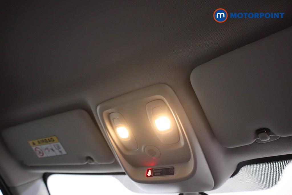 Renault Captur Iconic Automatic Diesel SUV - Stock Number (1611041) - 8th supplementary image