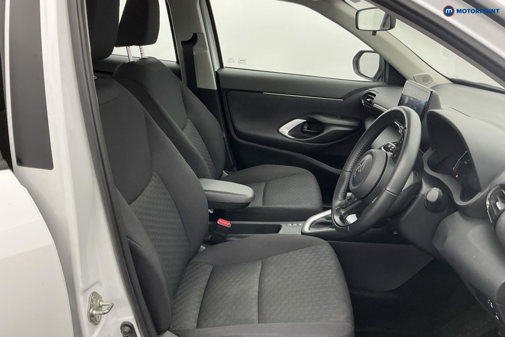 Toyota Yaris Cross Icon Automatic Petrol-Electric Hybrid Estate - Stock Number (1611692) - 5th supplementary image