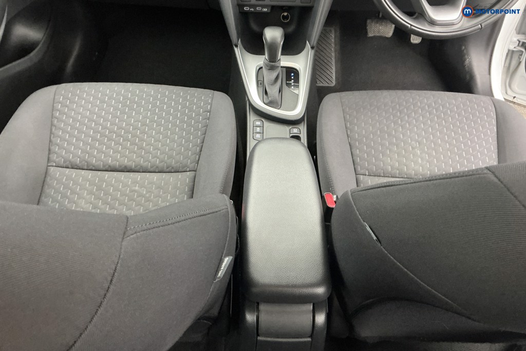 Toyota Yaris Cross Icon Automatic Petrol-Electric Hybrid Estate - Stock Number (1611692) - 10th supplementary image