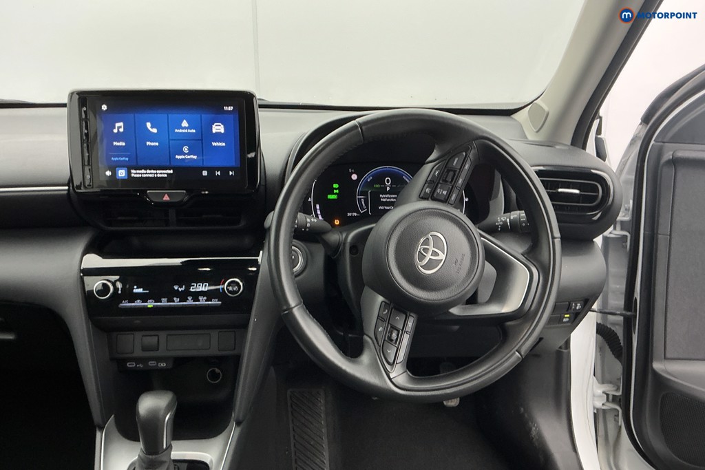 Toyota Yaris Cross Icon Automatic Petrol-Electric Hybrid Estate - Stock Number (1611692) - 1st supplementary image