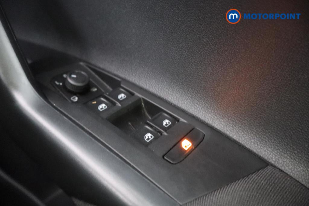 Volkswagen Polo Life Manual Petrol Hatchback - Stock Number (1611732) - 11th supplementary image