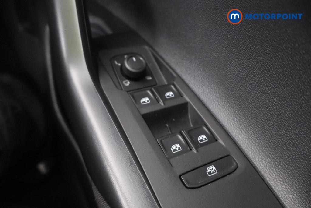 Volkswagen Polo Life Manual Petrol Hatchback - Stock Number (1611735) - 11th supplementary image