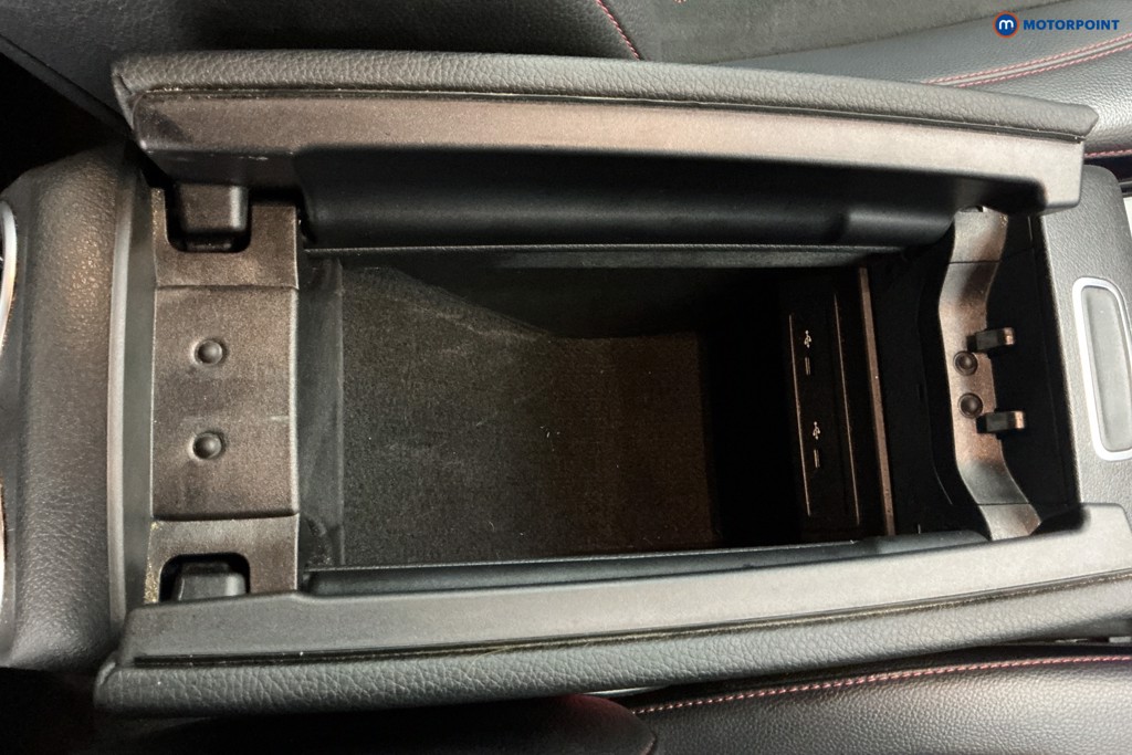 Mercedes-Benz A Class Amg Line Automatic Petrol Plug-In Hybrid Saloon - Stock Number (1612087) - 16th supplementary image